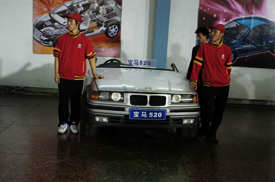 整車切割車間實(shí)踐車輛