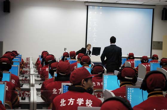 北方學校聘請國外講師為學生培訓.jpg