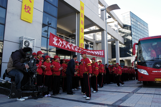 到總校更深入的學(xué)習(xí)汽修技術(shù).jpg