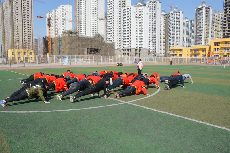 邯鄲北方汽修學(xué)校體育課