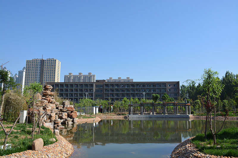 邯鄲北方學(xué)校五月份環(huán)境